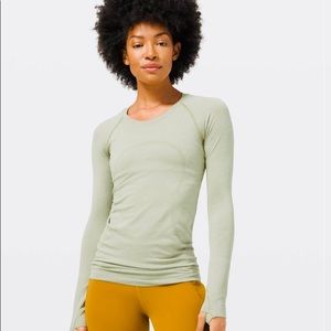 Lulu Lemon Swiftly Tech Rosemary Green size 4